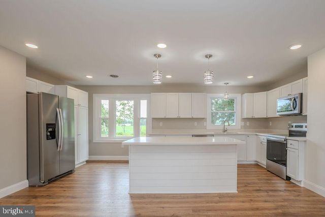 220 HARTZELL DRIVE, Fayetteville, PA 17222