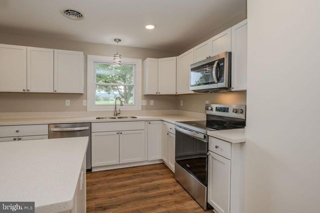 220 HARTZELL DRIVE, Fayetteville, PA 17222
