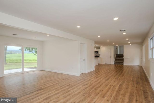 220 HARTZELL DRIVE, Fayetteville, PA 17222