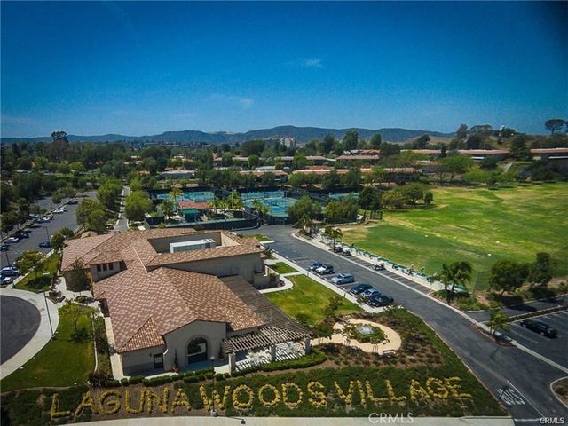 92 Calle Aragon E, Laguna Woods, CA 92637