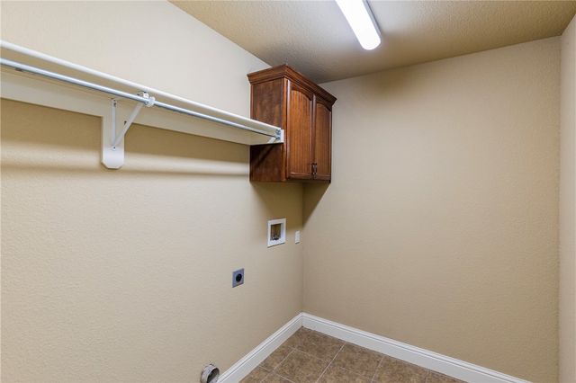 4600 SW Skyline Street, Bentonville, AR 72713