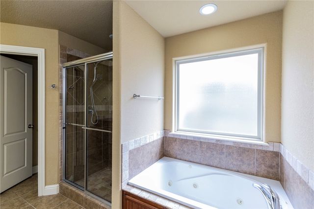 4600 SW Skyline Street, Bentonville, AR 72713