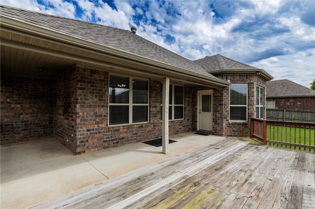 4600 SW Skyline Street, Bentonville, AR 72713
