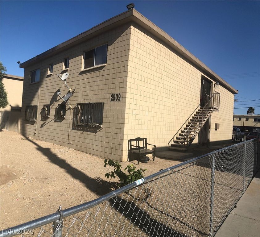 2909 Elm Avenue 2, Las Vegas, NV 89101