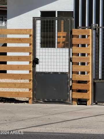 2002 W ADAMS Street, Phoenix, AZ 85009