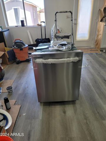 2002 W ADAMS Street, Phoenix, AZ 85009