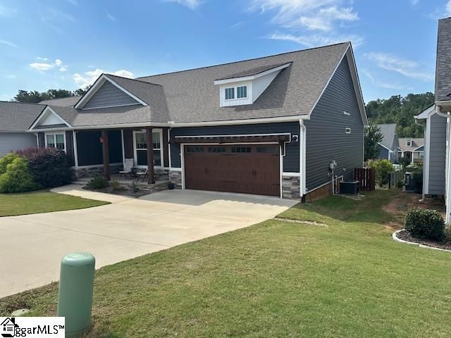 606 Downing Way, Landrum, SC 29356