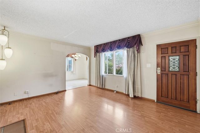 3755 S Bentley, Los Angeles, CA 90034