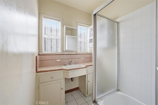 3755 S Bentley, Los Angeles, CA 90034