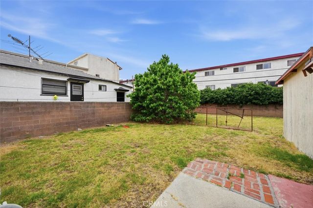 3755 S Bentley, Los Angeles, CA 90034