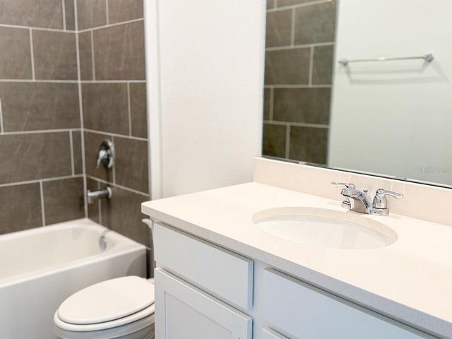 1327 NORMANDY DR, Haines City, FL 33844