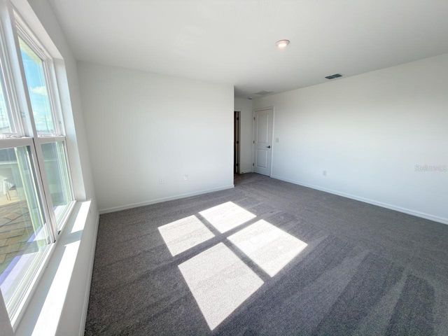 1327 NORMANDY DR, Haines City, FL 33844