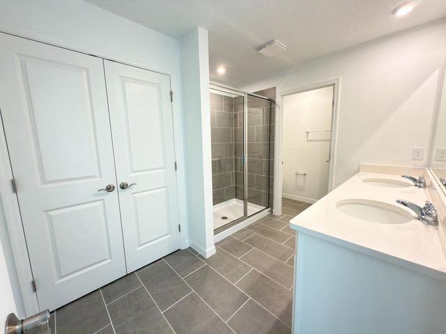 1327 NORMANDY DR, Haines City, FL 33844