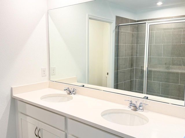 1327 NORMANDY DR, Haines City, FL 33844