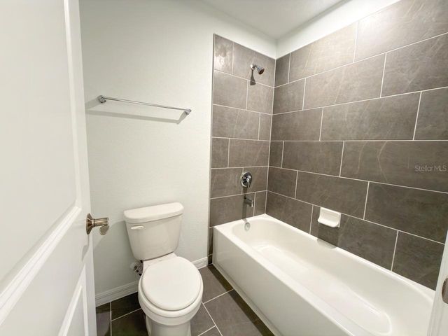 1327 NORMANDY DR, Haines City, FL 33844