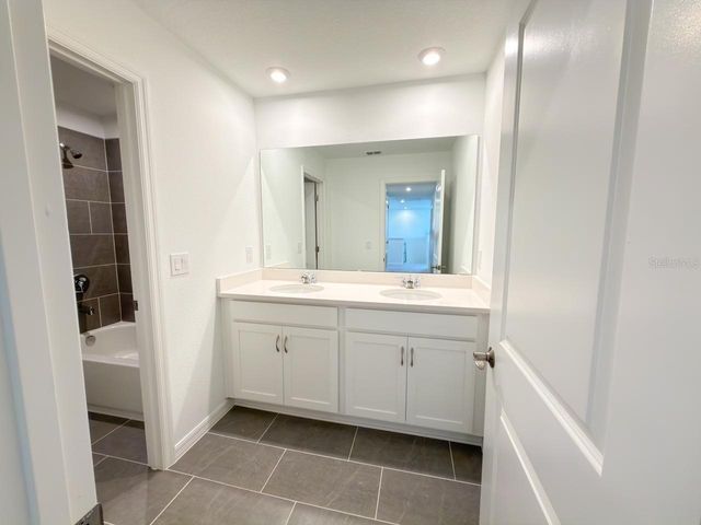 1327 NORMANDY DR, Haines City, FL 33844