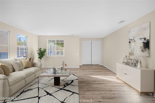 2215 Cork Oak, Palmdale, CA 93551