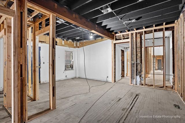 3636 N Ashland Avenue, Chicago, IL 60613