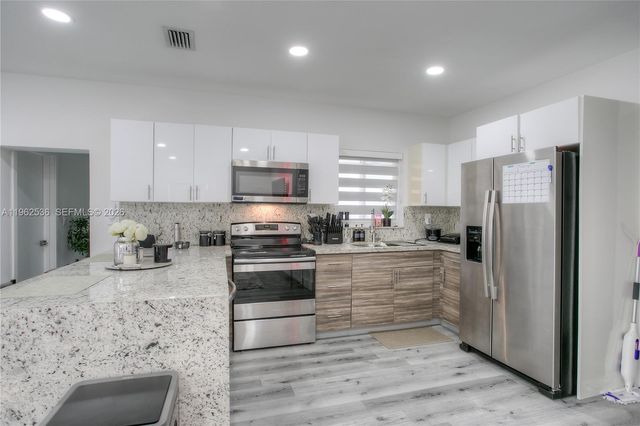 1445 NE 181st St 1415, North Miami Beach, FL 33162