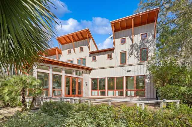 9 Rice Gate Cir, Okatie, SC 29909