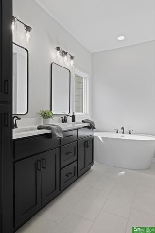 5915 N 197th Street, Elkhorn, NE 68022