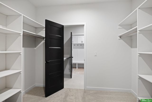 5915 N 197th Street, Elkhorn, NE 68022