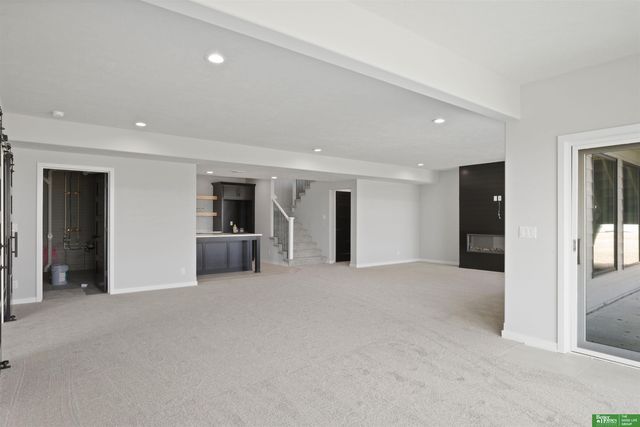 5915 N 197th Street, Elkhorn, NE 68022