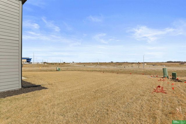 5915 N 197th Street, Elkhorn, NE 68022