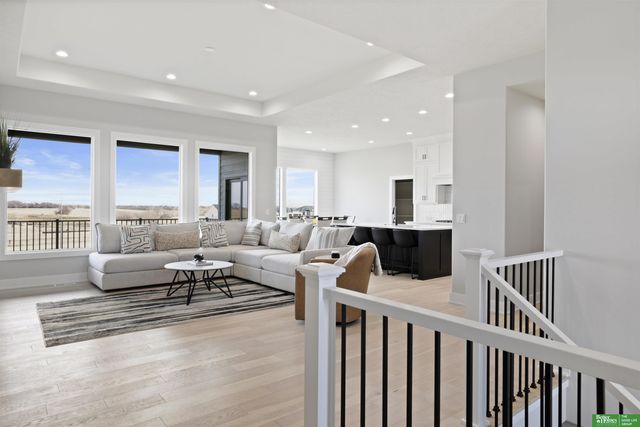 5915 N 197th Street, Elkhorn, NE 68022