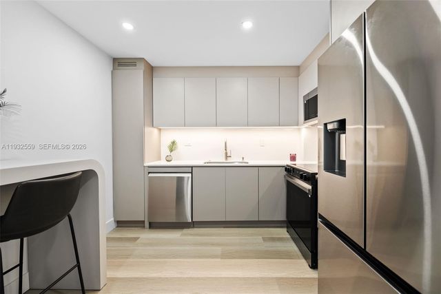 18151 NE 31st Ct 1714, Aventura, FL 33160