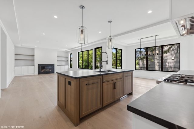 62 Miller Road, Lake Zurich, IL 60047