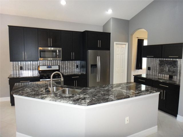 9460 PORTSIDE TERRACE, Bradenton, FL 34212