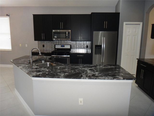 9460 PORTSIDE TERRACE, Bradenton, FL 34212