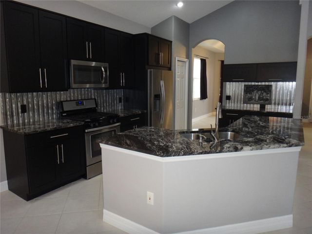 9460 PORTSIDE TERRACE, Bradenton, FL 34212