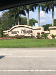 850 SW 133rd Ter 302B, Pembroke Pines, FL 33027
