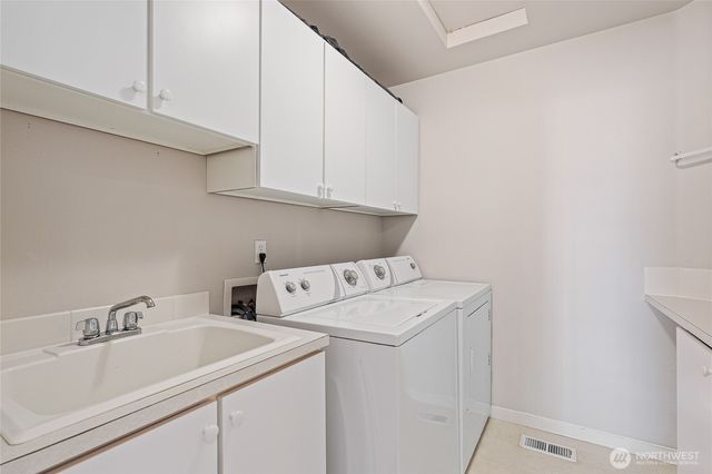 11633 SE 76th Court, Newcastle, WA 98056
