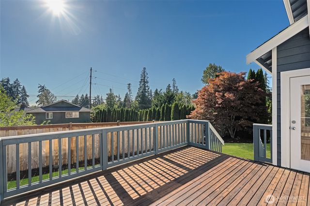 11633 SE 76th Court, Newcastle, WA 98056