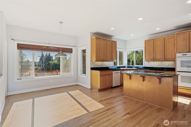 11633 SE 76th Court, Newcastle, WA 98056