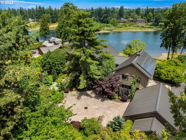 4115 CALAROGA Ct, West Linn, OR 97068