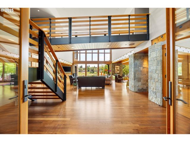 4115 CALAROGA Ct, West Linn, OR 97068