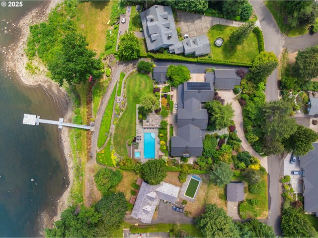 4115 CALAROGA Ct, West Linn, OR 97068