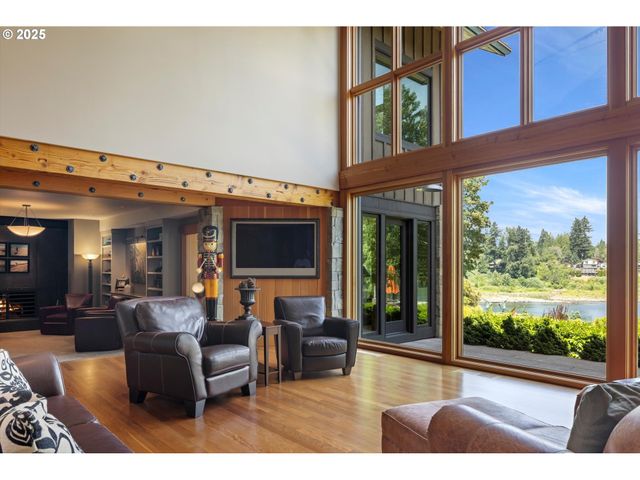 4115 CALAROGA Ct, West Linn, OR 97068