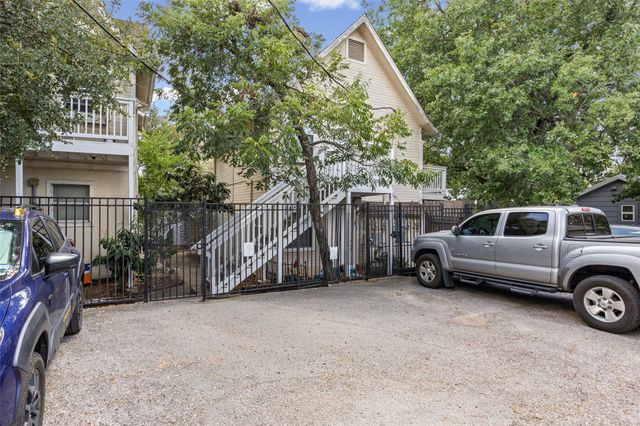1110 W 22nd ST 12, Austin, TX 78705