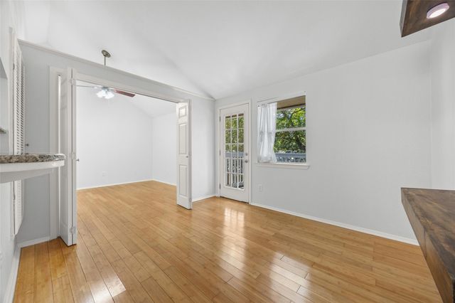 1110 W 22nd ST 12, Austin, TX 78705
