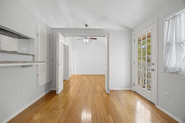 1110 W 22nd ST 12, Austin, TX 78705