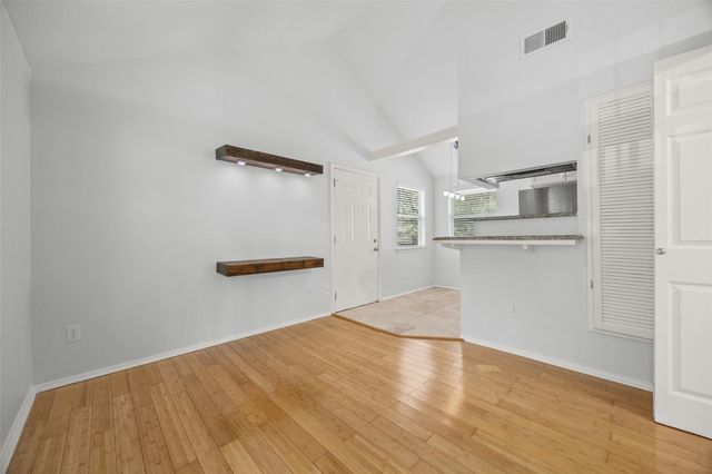 1110 W 22nd ST 12, Austin, TX 78705