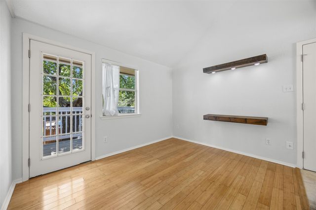 1110 W 22nd ST 12, Austin, TX 78705