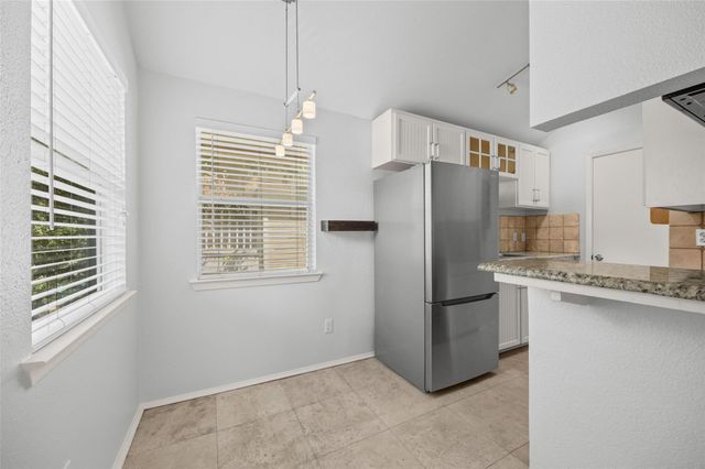 1110 W 22nd ST 12, Austin, TX 78705