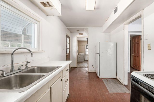 245 Maplewood Avenue, Columbus, OH 43213