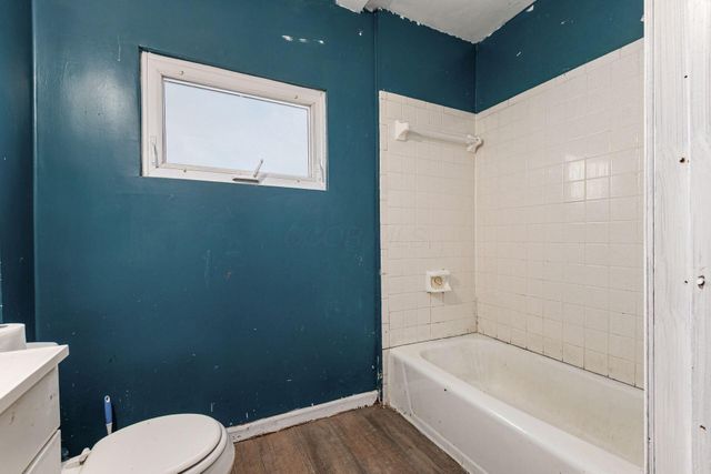 245 Maplewood Avenue, Columbus, OH 43213